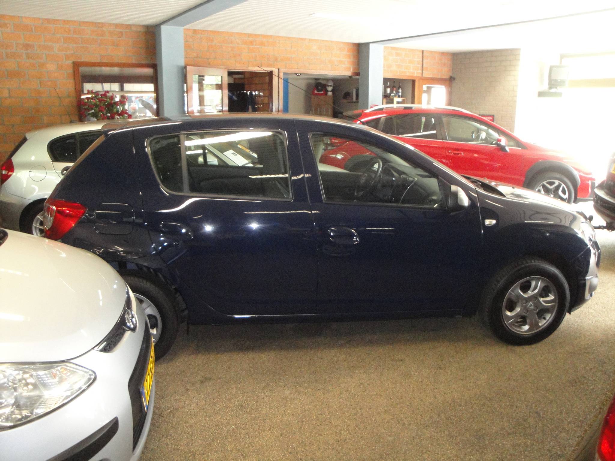 Dacia Sandero 0.9 TCe 5-Drs met o.a. Audio, Airco, Cr.Control, P.sens. A., LM-velgen, etc. - Thumbnail 4