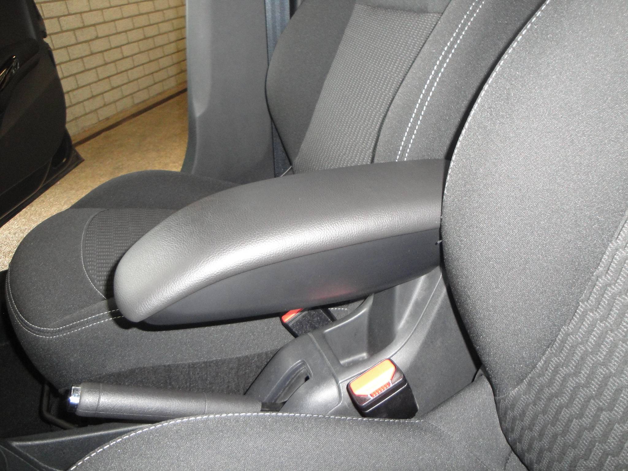 Peugeot 208 1.2 PureTech (1eEig.) Blue Lion 5-Drs. met o.a. Airco, Audio, Cr.Control, Nav. én nw. D.riem!! - Thumbnail 13