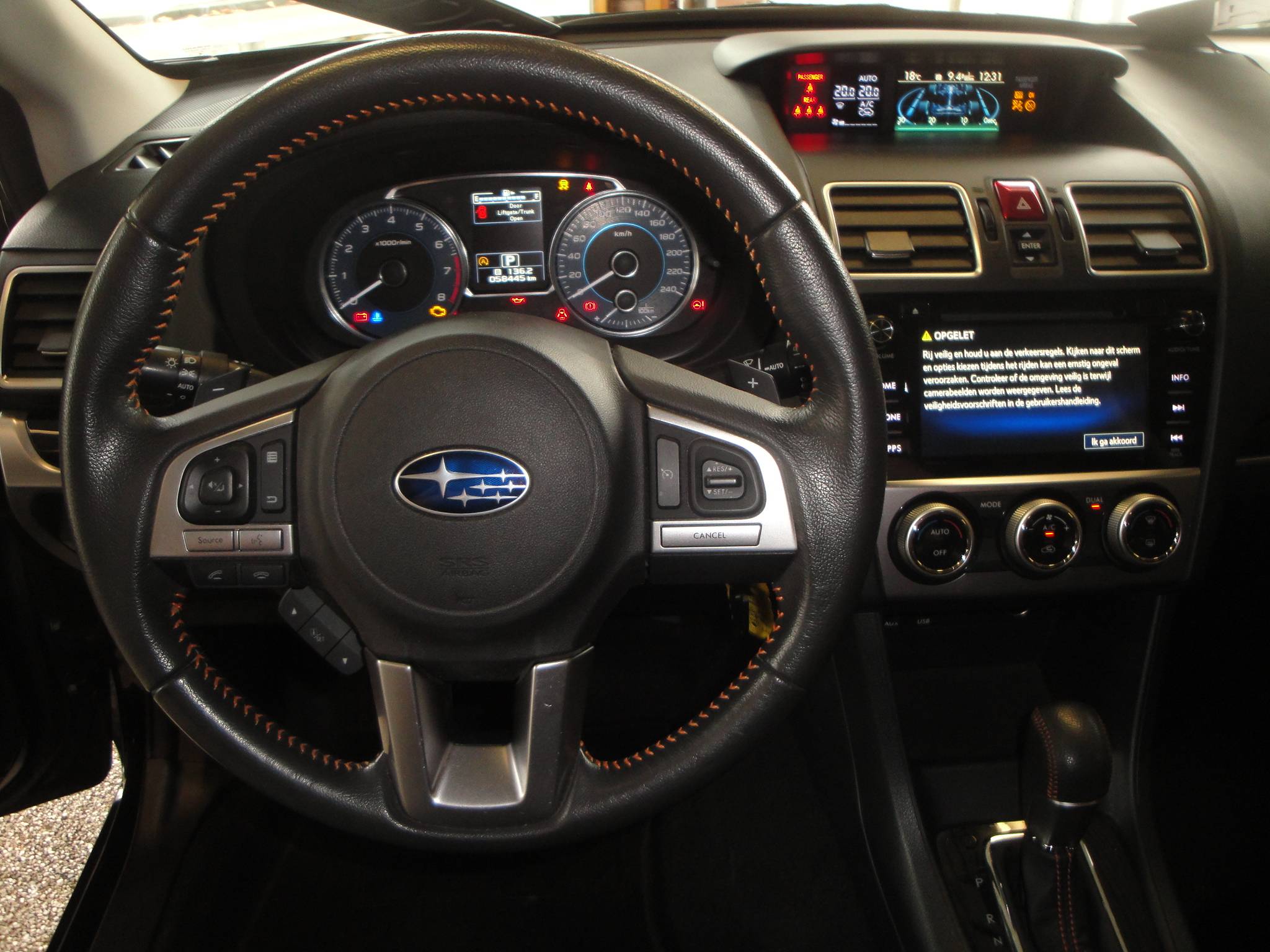 Subaru XV 2.0 Comfort CVT AWD met Airco/Cl.- en Cruise-Control, LM-velgen, Trekh., etc - Thumbnail 11