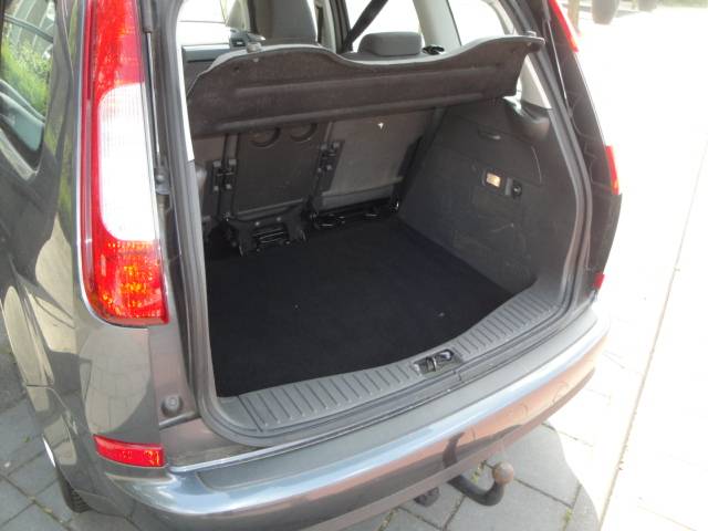 Ford Focus C-Max 1.6i MPV 5-Drs. met o.a. Airco & Trekhaak (met nw. APK-keuring) - Thumbnail 6