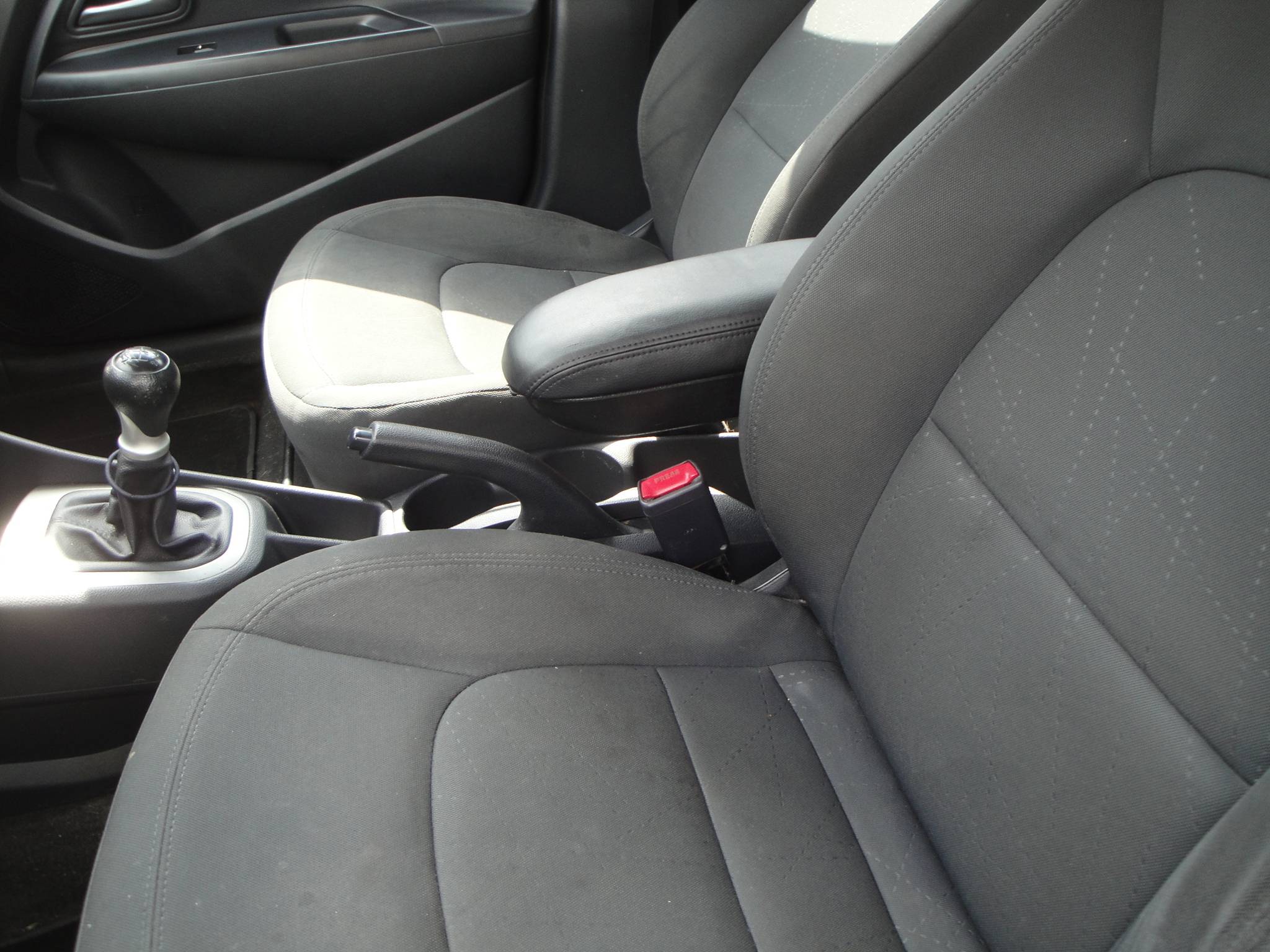 Kia Rio 1.2 5-Drs. met o.a. Audio, Airco en Cr.Control. - Thumbnail 13