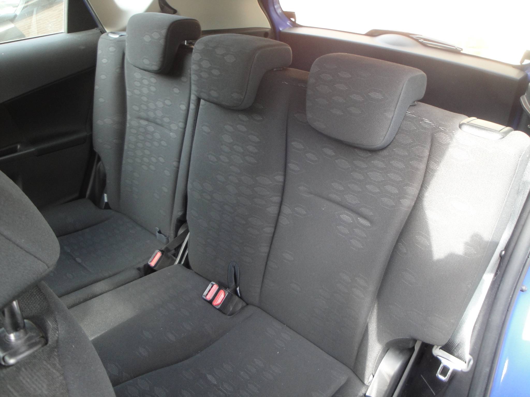 Subaru Trezia 1.3 Comfort (70.500KM) 5-Drs. met o.a. Trekh. & Park.sensoren A. - Thumbnail 4