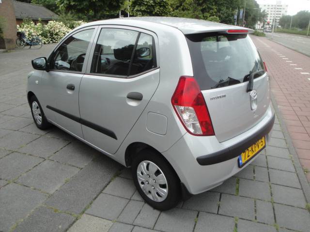 Hyundai i10 1.1i 5-Drs. met o.a. Audio, CPV en El.ramen V. - Thumbnail 3