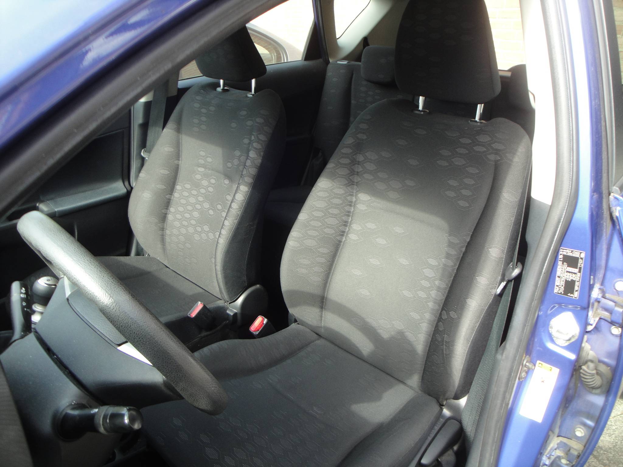 Subaru Trezia 1.3 Comfort (70.500KM) 5-Drs. met o.a. Trekh. & Park.sensoren A. - Thumbnail 3