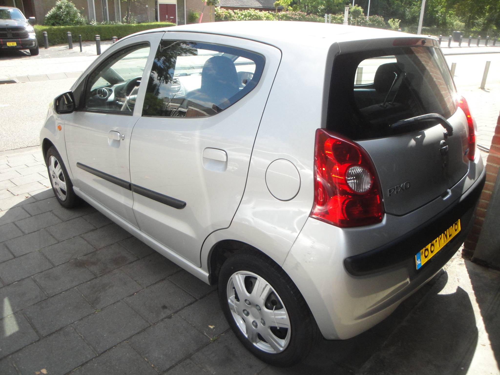 Nissan Pixo 1.0 5-Drs. met oa. Audio én nw. Koppeling. - Thumbnail 2