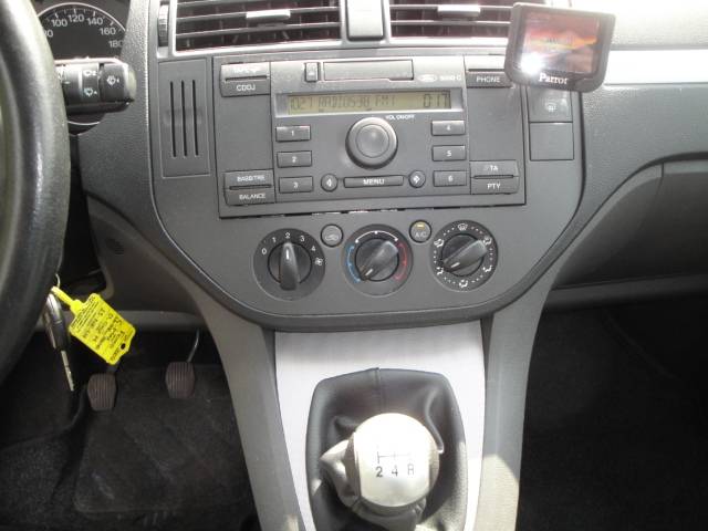 Ford Focus C-Max 1.6i MPV 5-Drs. met o.a. Airco & Trekhaak (met nw. APK-keuring) - Thumbnail 13