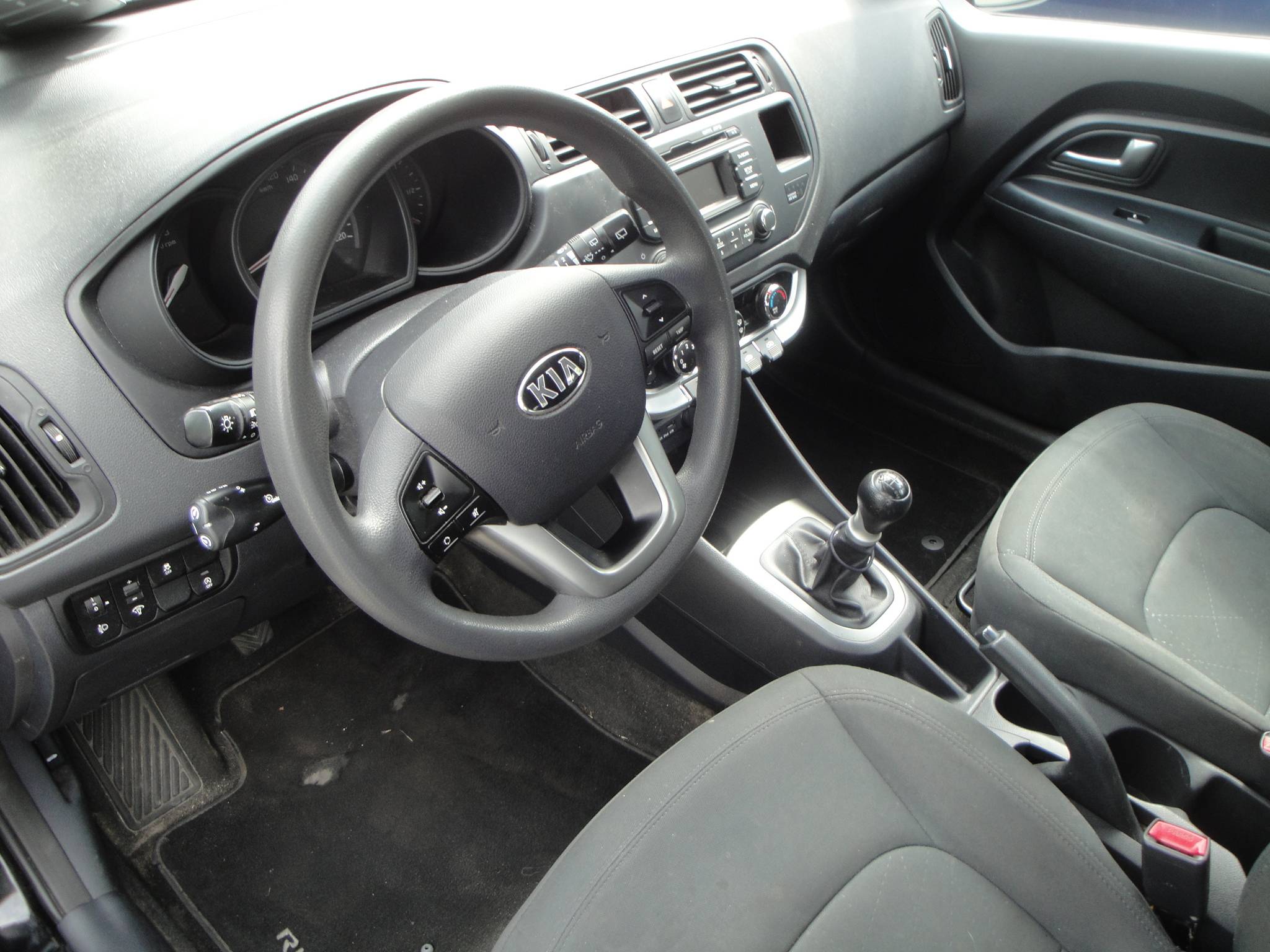 Kia Rio 1.2 5-Drs. met o.a. Audio, Airco en Cr.Control. - Thumbnail 6