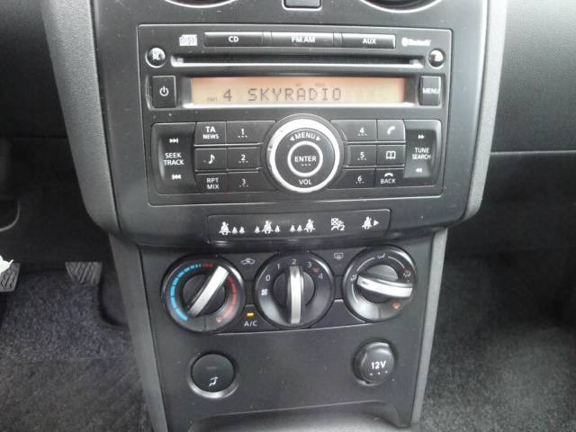 Nissan Qashqai 1.6 met o.a. Airco, A-Parkeersensoren & 17"LM-velgen. - Thumbnail 10