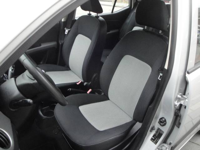 Hyundai i10 1.1i 5-Drs. met o.a. Audio, CPV en El.ramen V. - Thumbnail 4