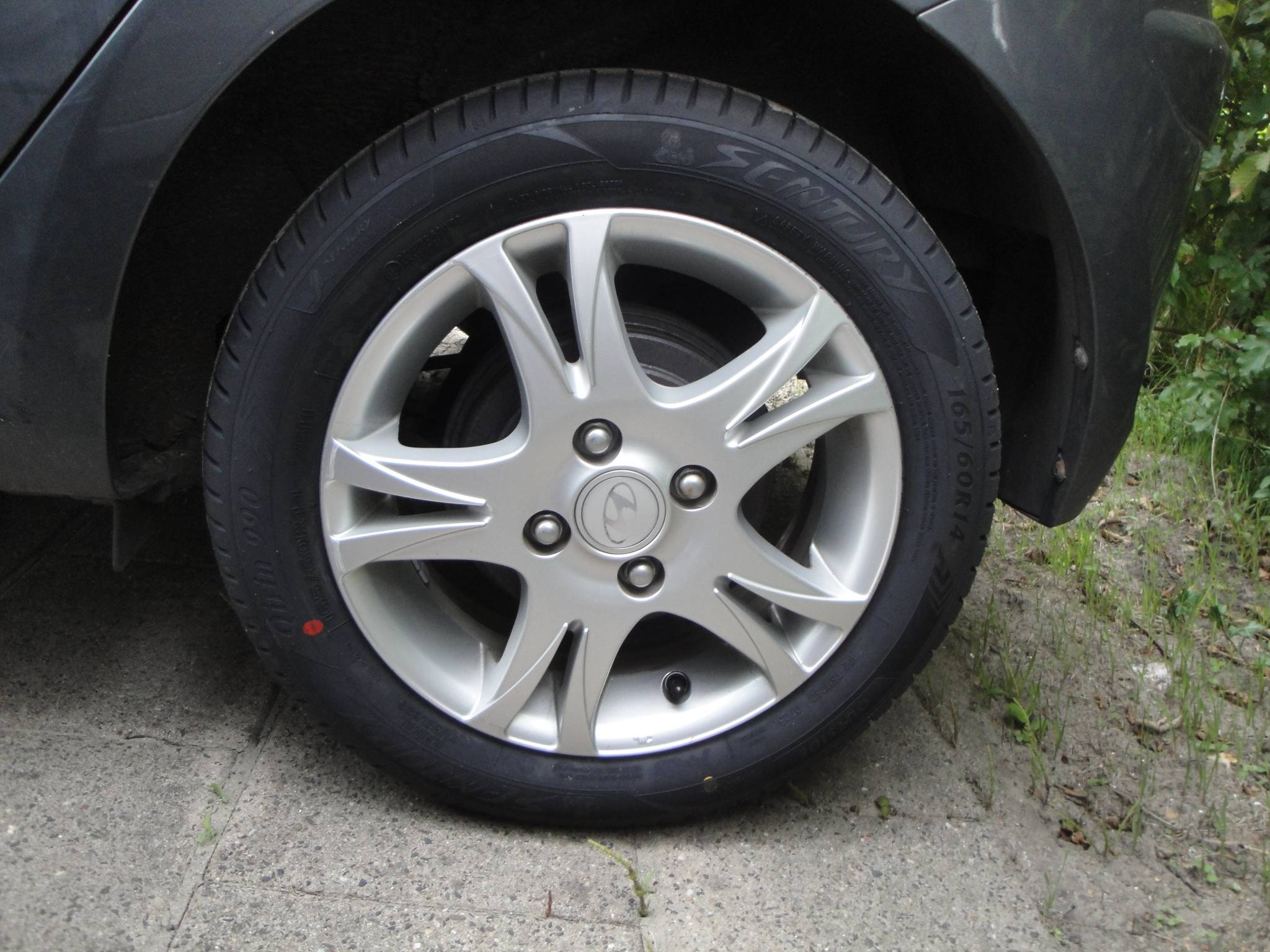 Hyundai i10 1.1 i-Drive 5-Drs. Cool  met o.a. Airco, Audio, LM-velgen, etc. - Thumbnail 9