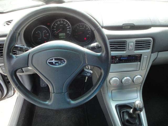 Subaru Forester 2.0 X Comfort AWD met  Audio, Cr. & Cl.control, LM-velgen, PDC en Tr.haak - Thumbnail 10