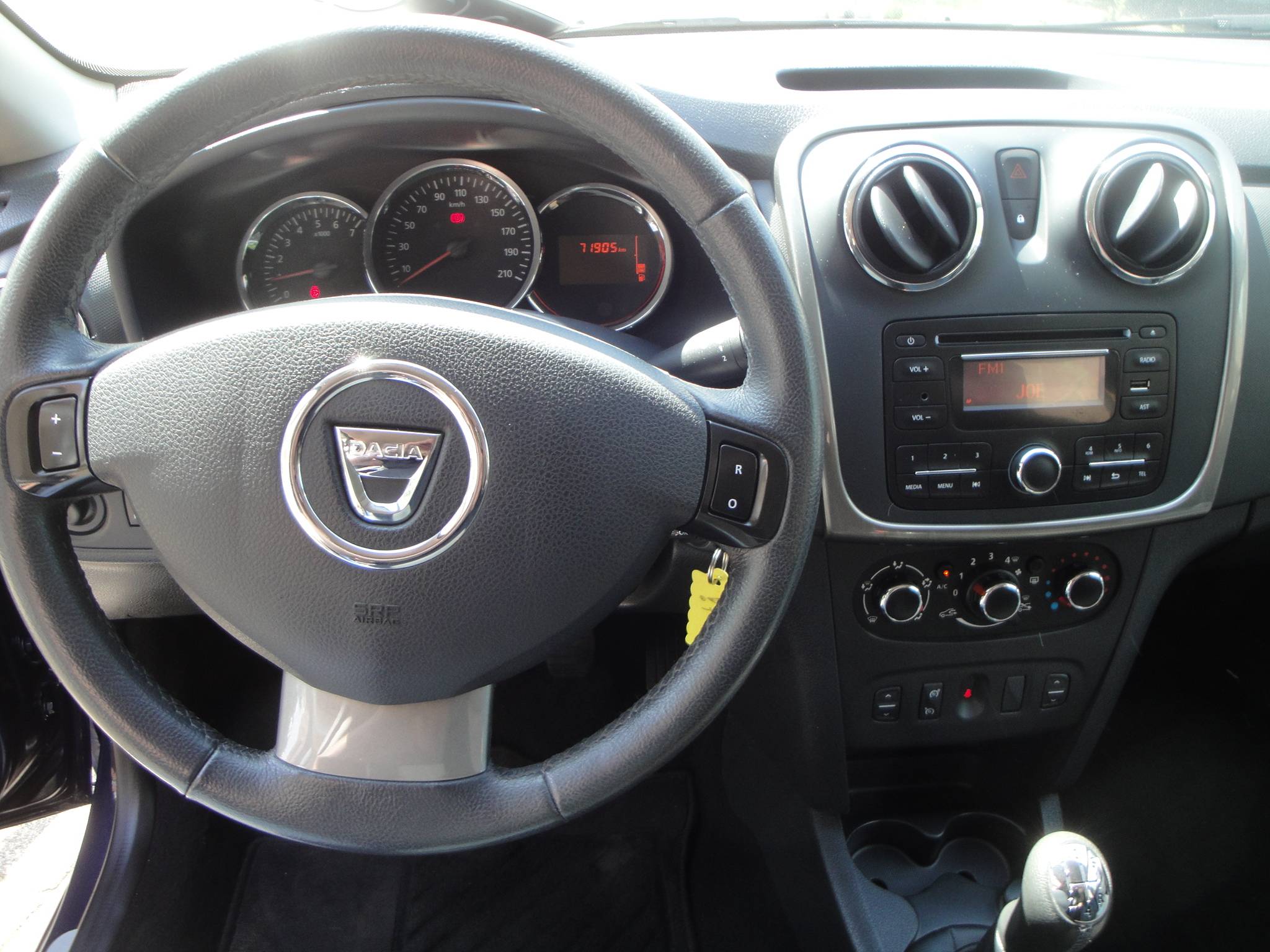 Dacia Sandero 0.9 TCe 5-Drs met o.a. Audio, Airco, Cr.Control, P.sens. A., LM-velgen, etc. - Thumbnail 13