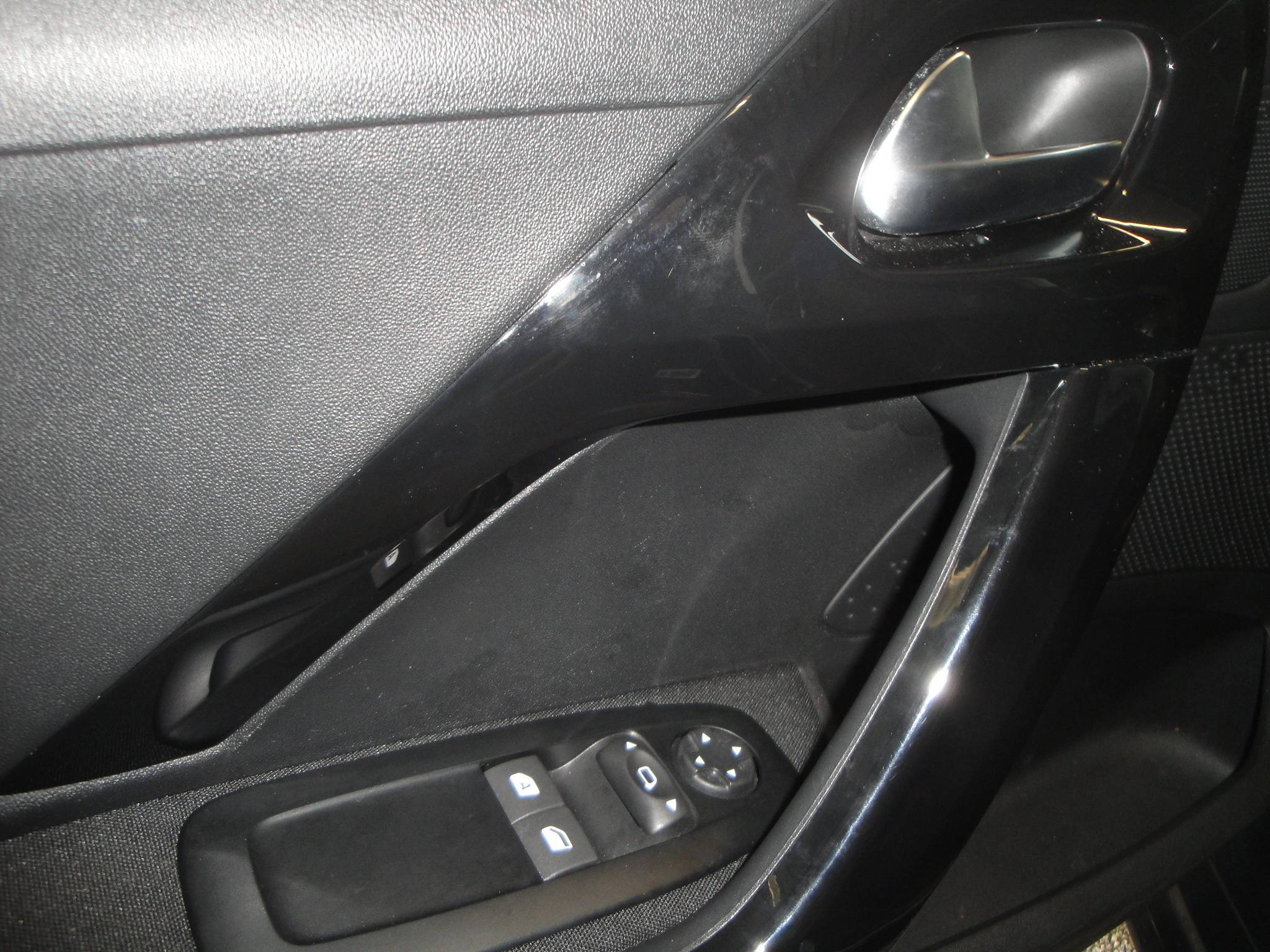 Peugeot 208 1.2 PureTech (1eEig.) Blue Lion 5-Drs. met o.a. Airco, Audio, Cr.Control, Nav. én nw. D.riem!! - Thumbnail 12