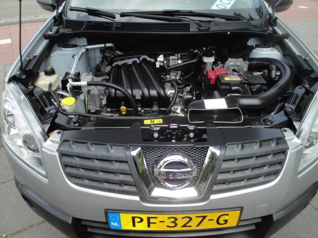 Nissan Qashqai 1.6 met o.a. Airco, A-Parkeersensoren & 17"LM-velgen. - Thumbnail 11