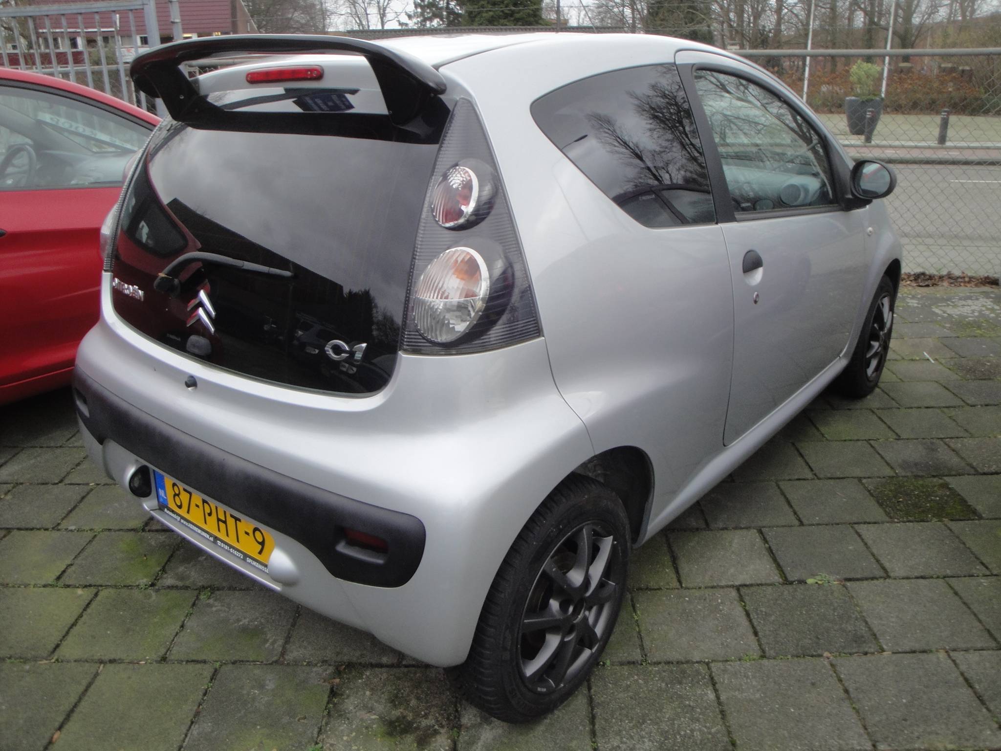 Citroên C1 1.0 3-Drs met o.a. Audio, Airco, CPV, El.ramen, LM-velgen & A-spoiler. - Thumbnail 1