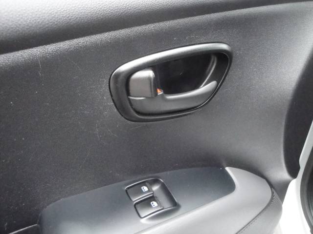 Hyundai i10 1.1i 5-Drs. met o.a. Audio, CPV en El.ramen V. - Thumbnail 8