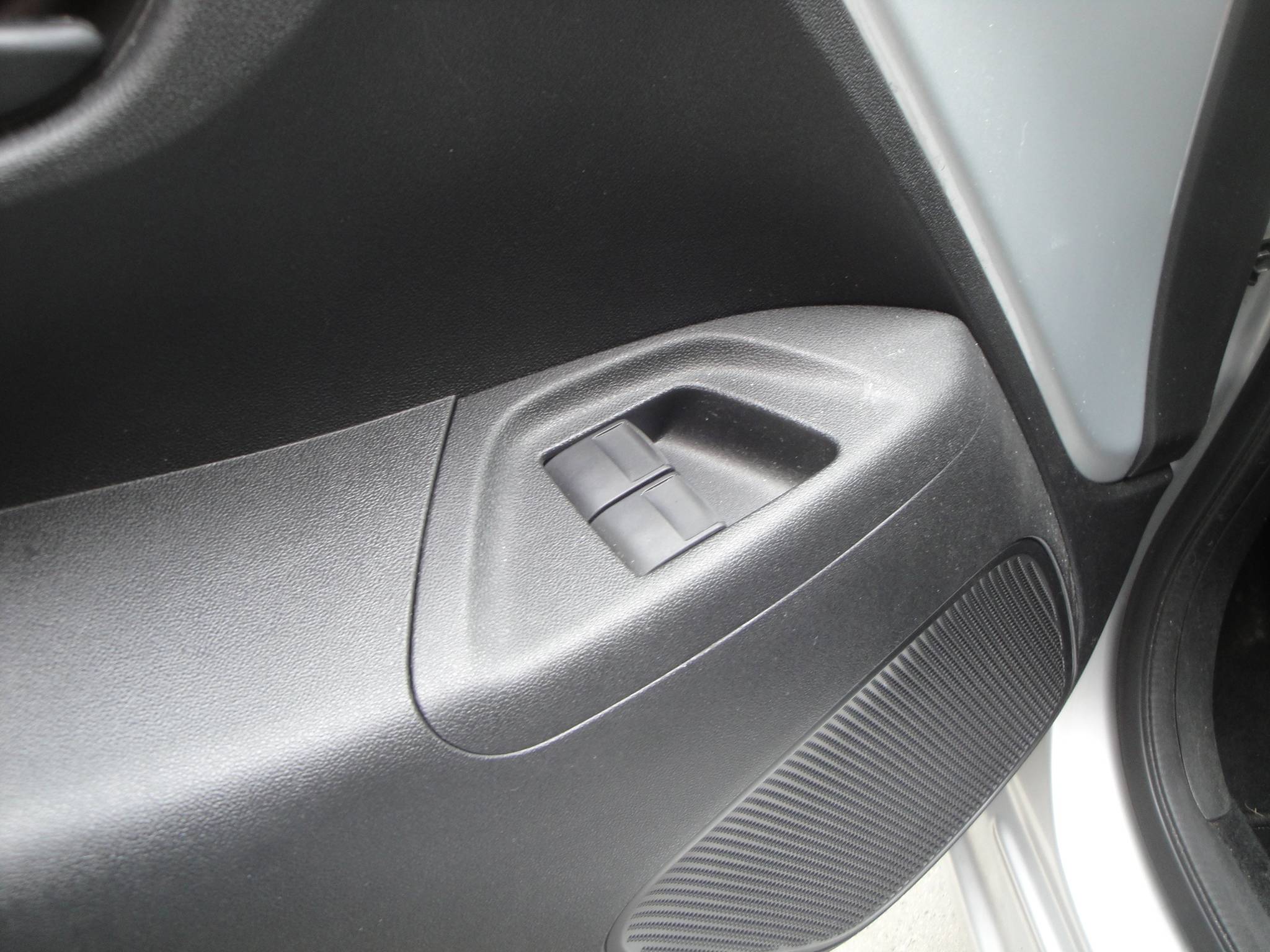 Peugeot 108 1.0 VTi 5-Drs. (10-2019) incl. Audio, Airco, etc. - Thumbnail 11